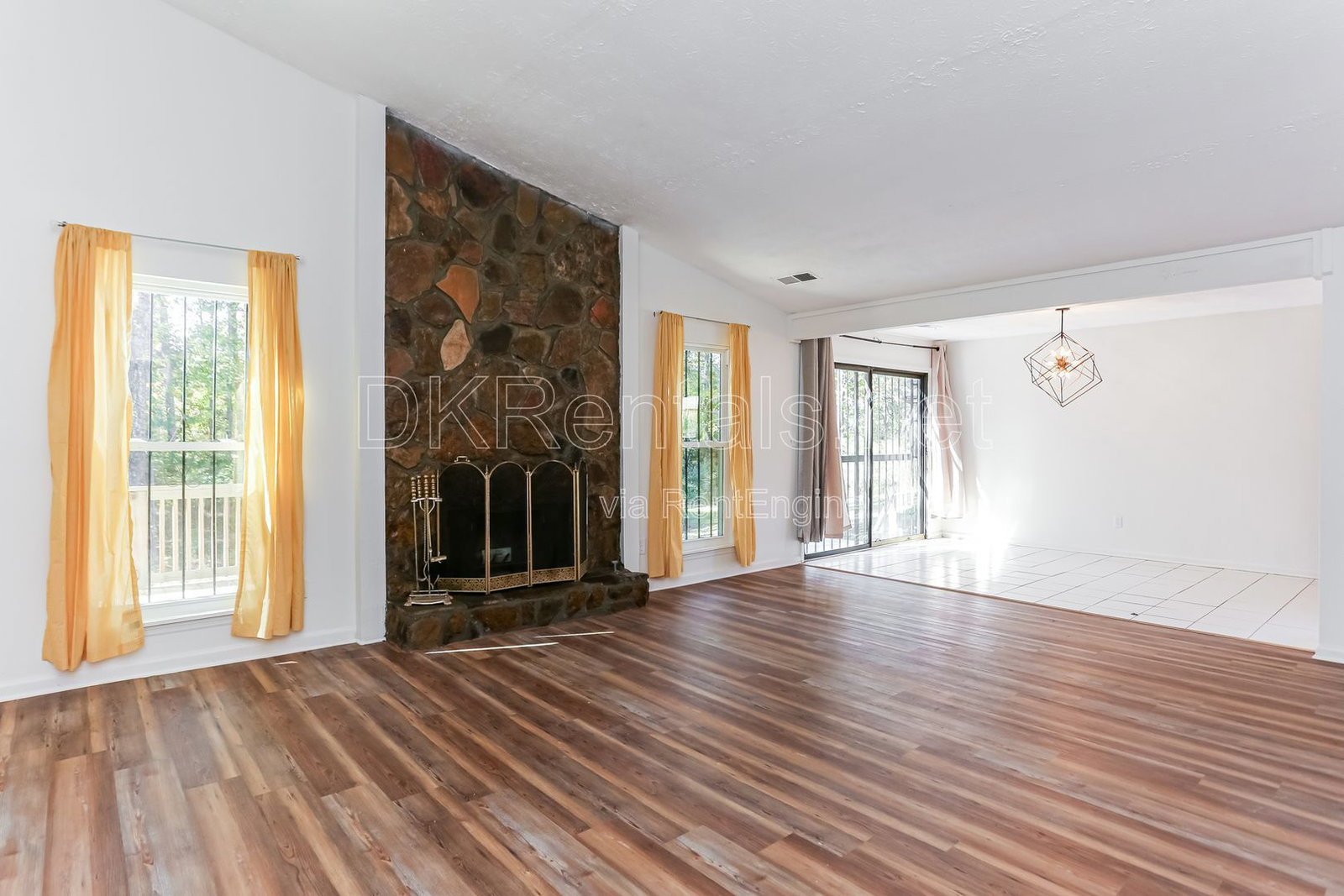 Charming House in Riverdale! property image