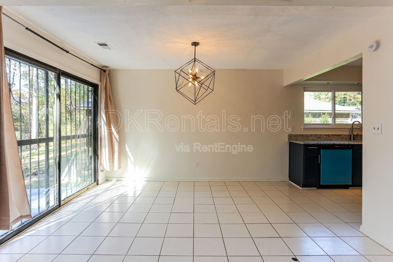 Charming House in Riverdale! property image