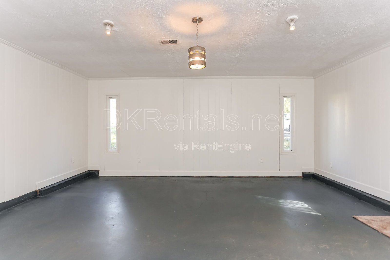 Charming House in Riverdale! property image