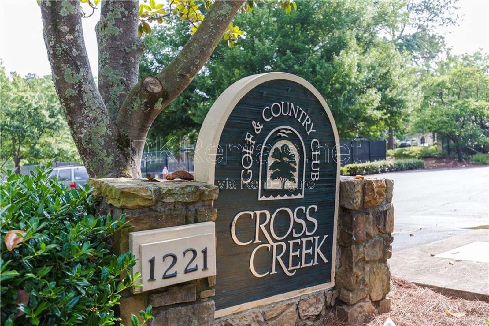 82 Montre Square NW, Atlanta, GA 30327 | Renovated 2BR Condo in Gated Cross Creek property image