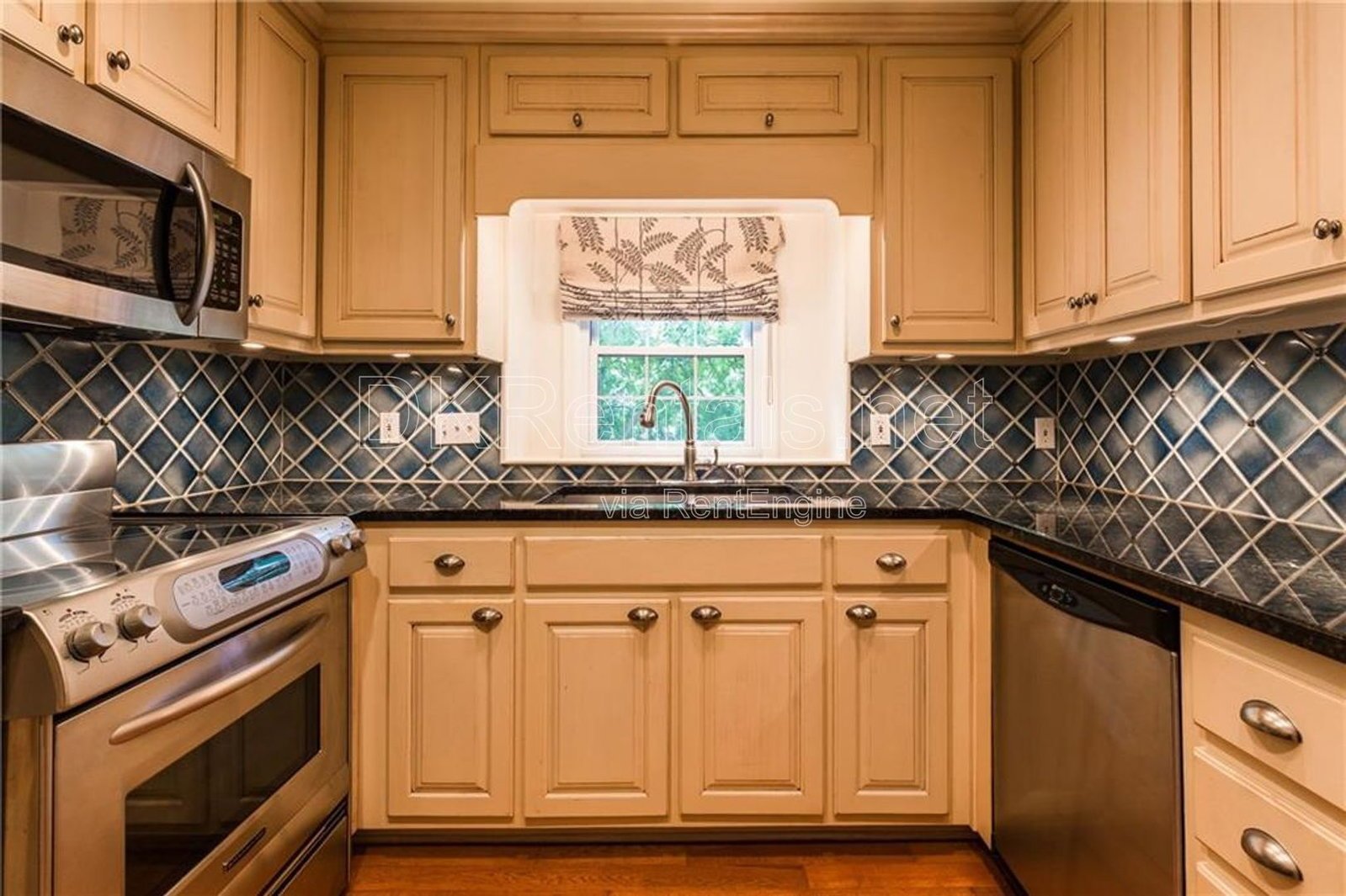 82 Montre Square NW, Atlanta, GA 30327 | Renovated 2BR Condo in Gated Cross Creek property image