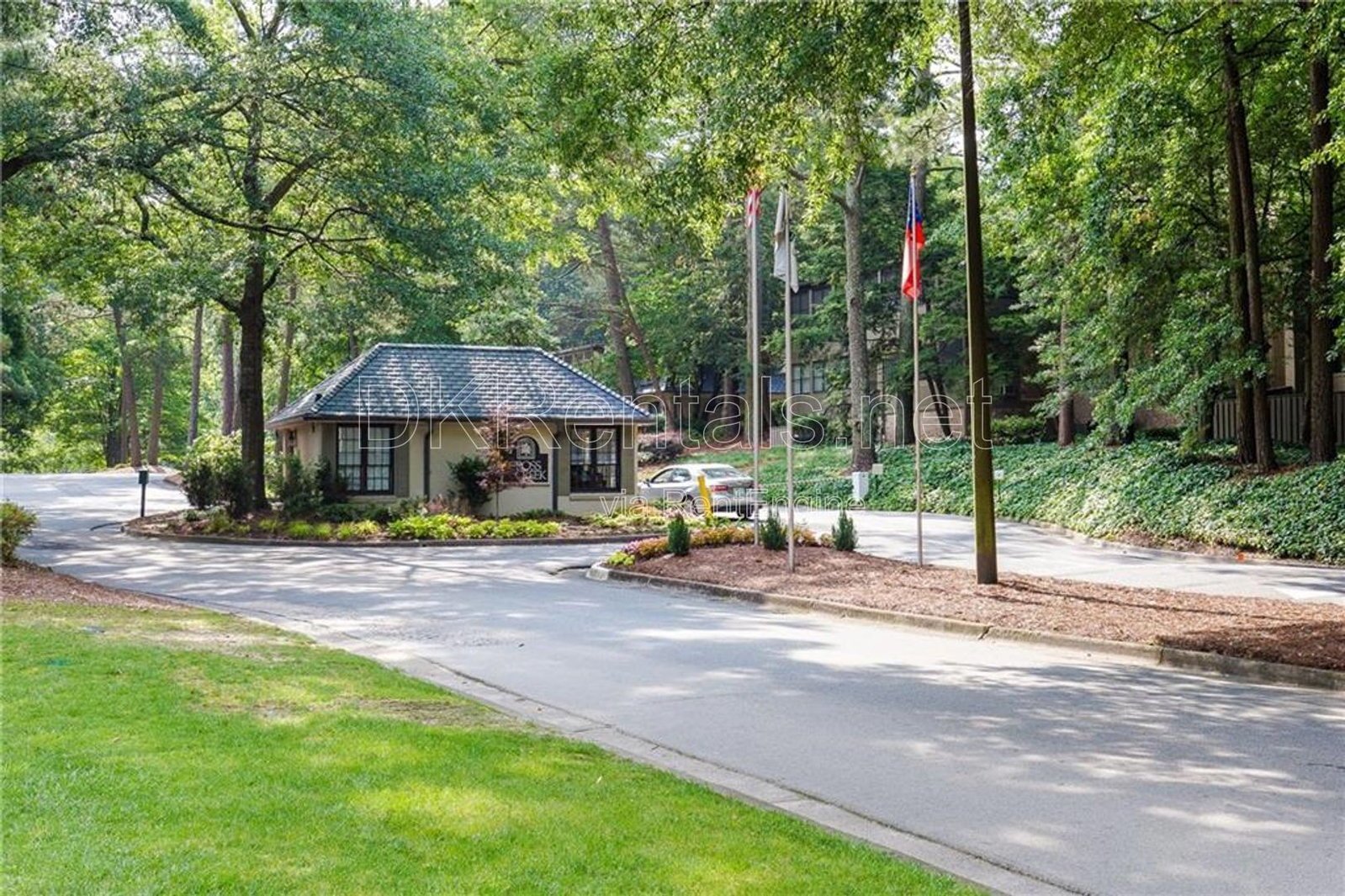 82 Montre Square NW, Atlanta, GA 30327 | Renovated 2BR Condo in Gated Cross Creek property image