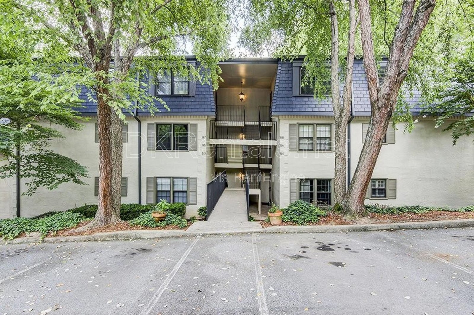 82 Montre Square NW, Atlanta, GA 30327 | Renovated 2BR Condo in Gated Cross Creek property image