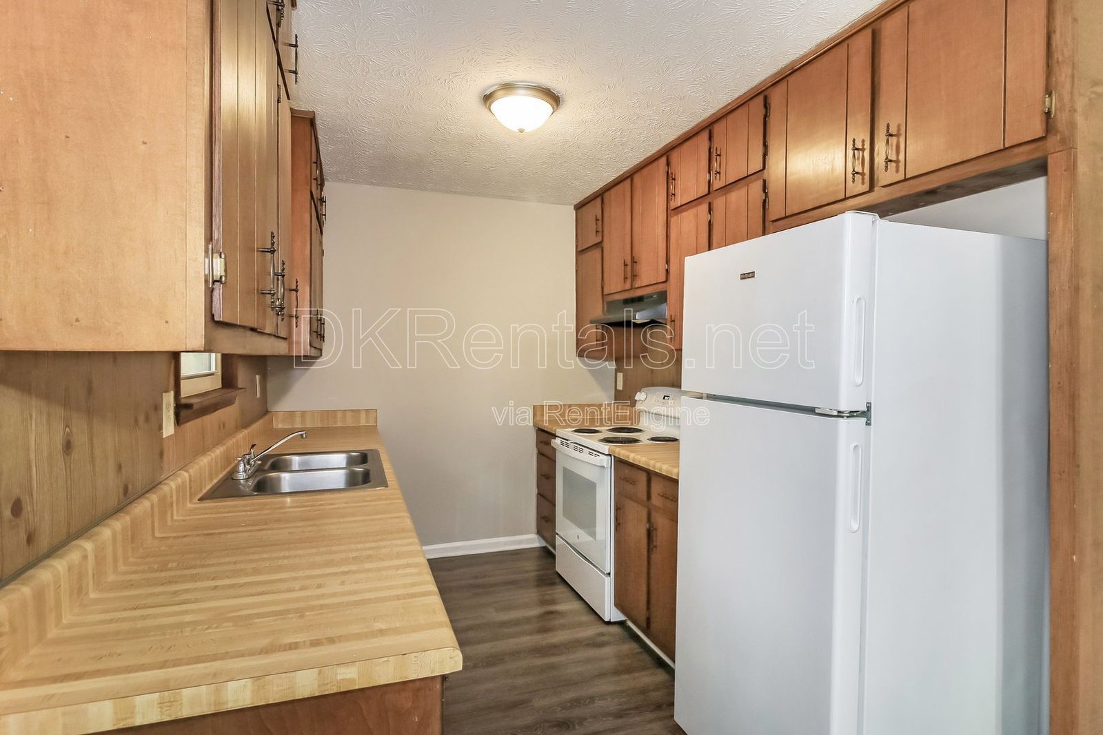 Renovated duplex in Stockbridge! property image