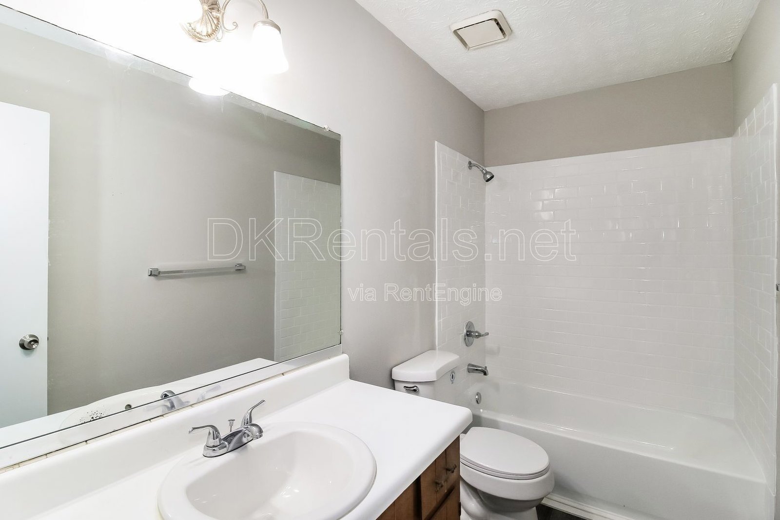 Renovated duplex in Stockbridge! property image