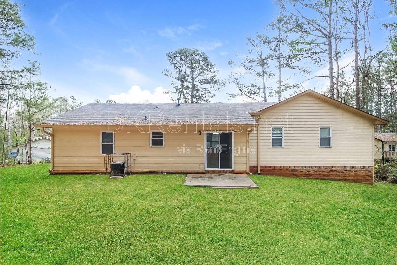 Renovated duplex in Stockbridge! property image