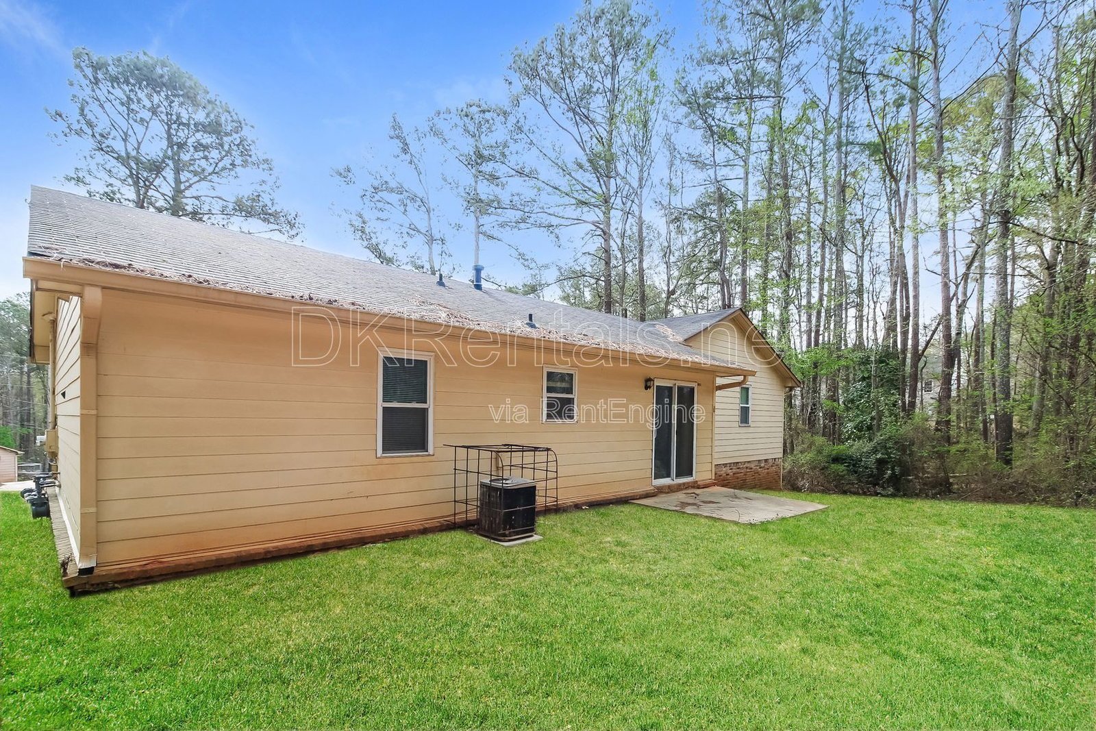 Renovated duplex in Stockbridge! property image
