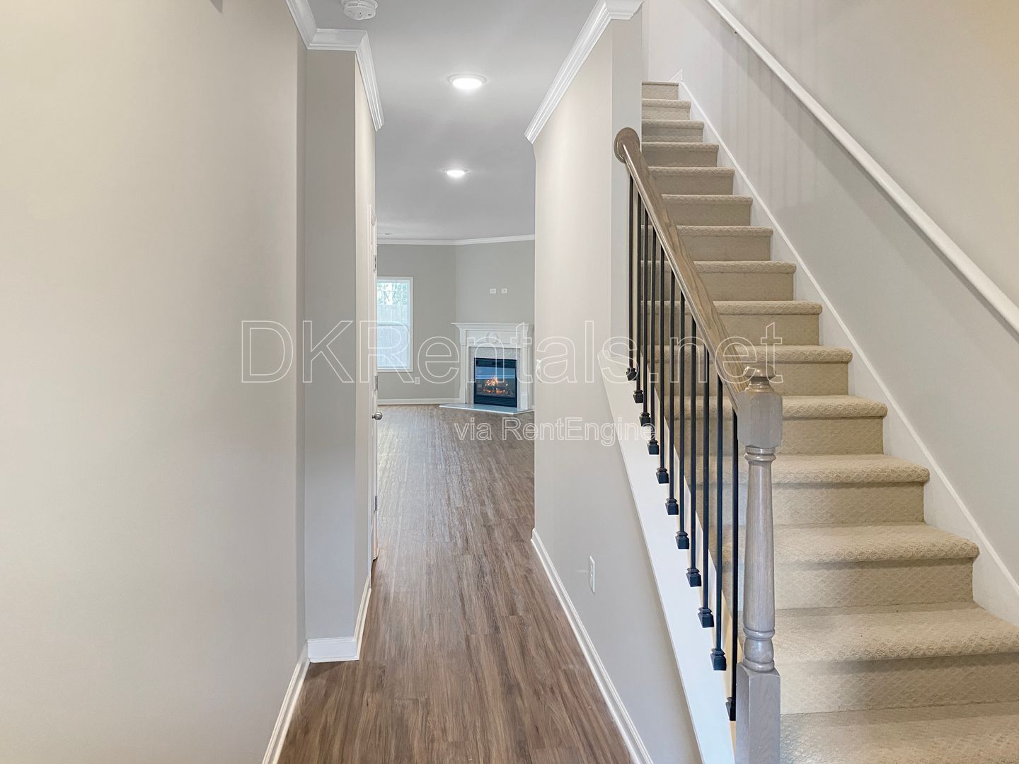 Stylish 3-Bedroom Townhouse with community pool access! property image