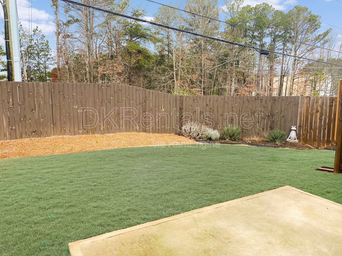 Stylish 3-Bedroom Townhouse with community pool access! property image