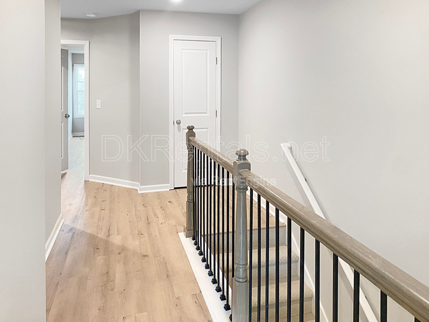 Stylish 3-Bedroom Townhouse with community pool access! property image