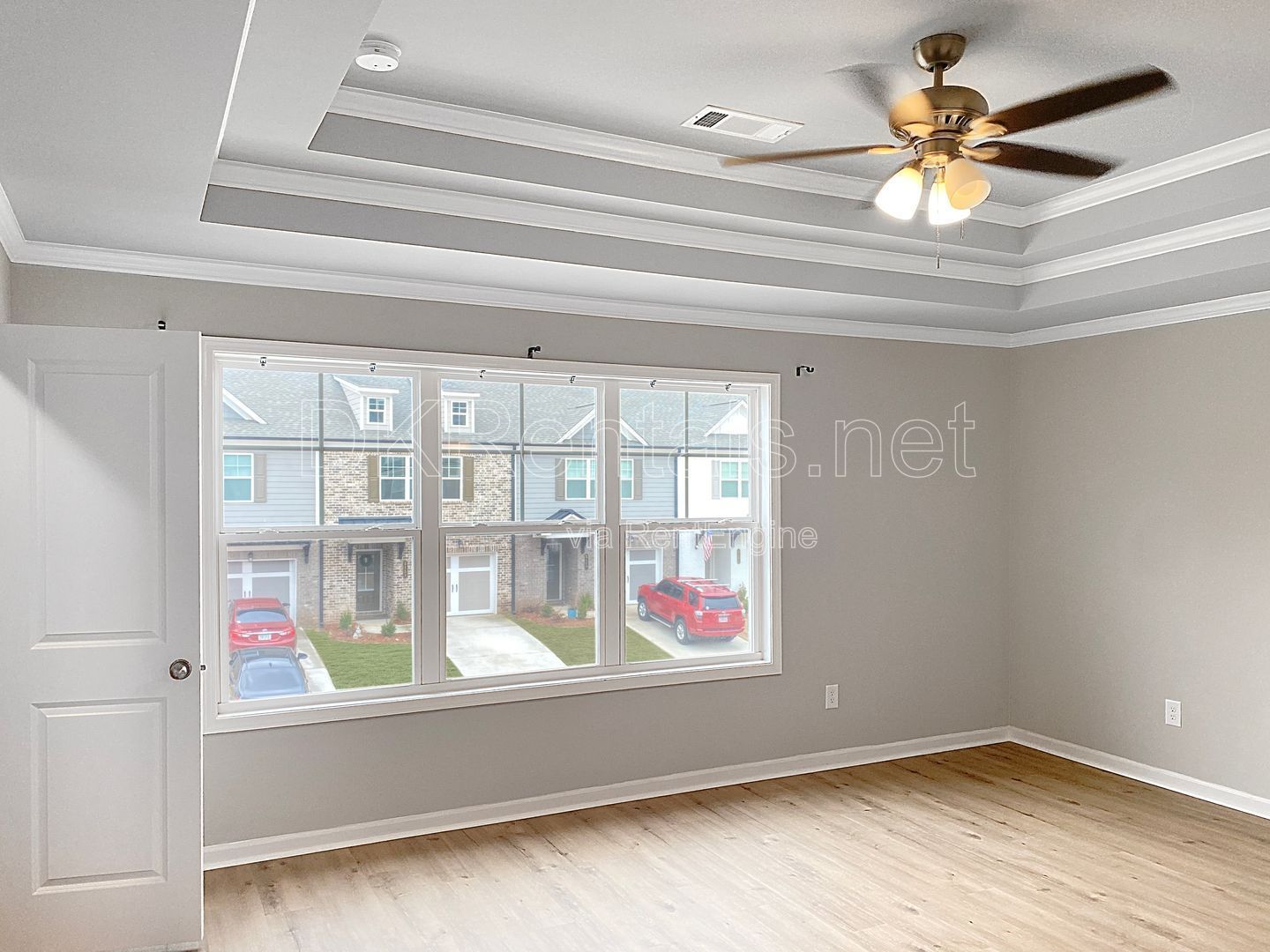 Stylish 3-Bedroom Townhouse with community pool access! property image