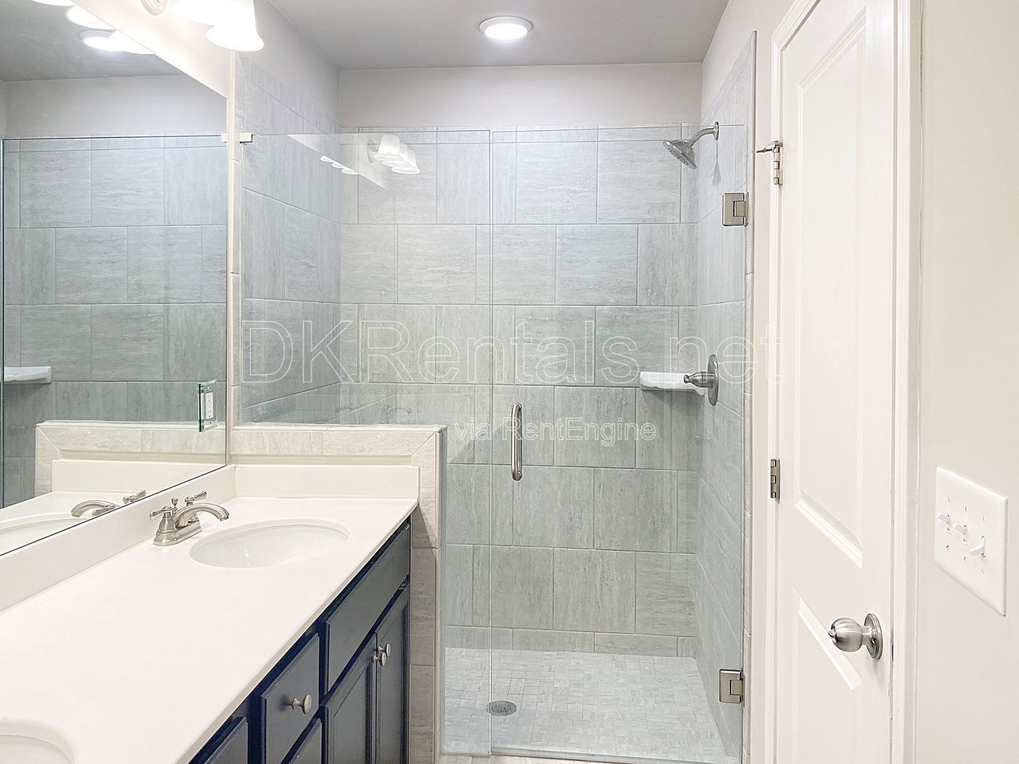 Stylish 3-Bedroom Townhouse with community pool access! property image