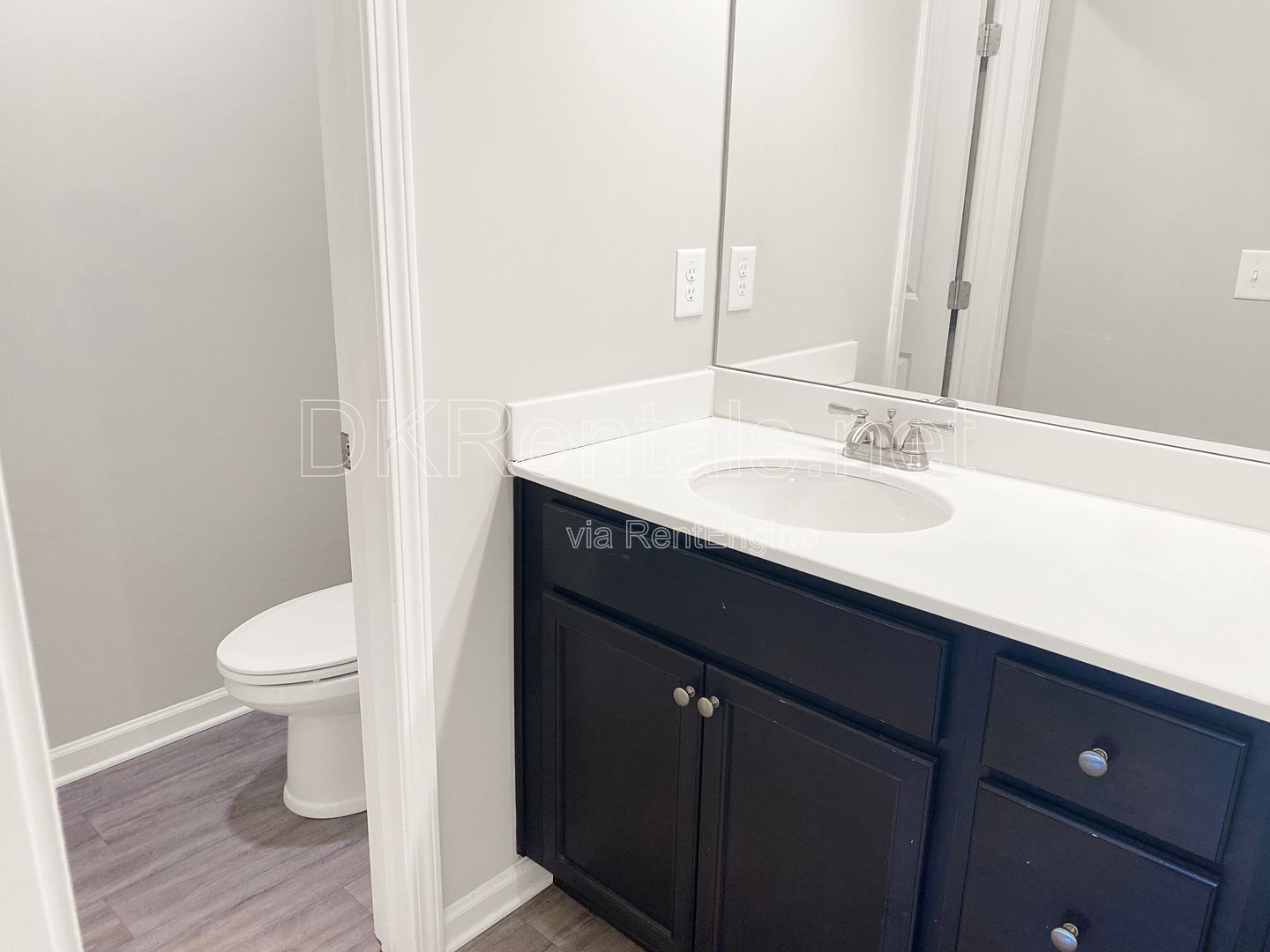 Stylish 3-Bedroom Townhouse with community pool access! property image