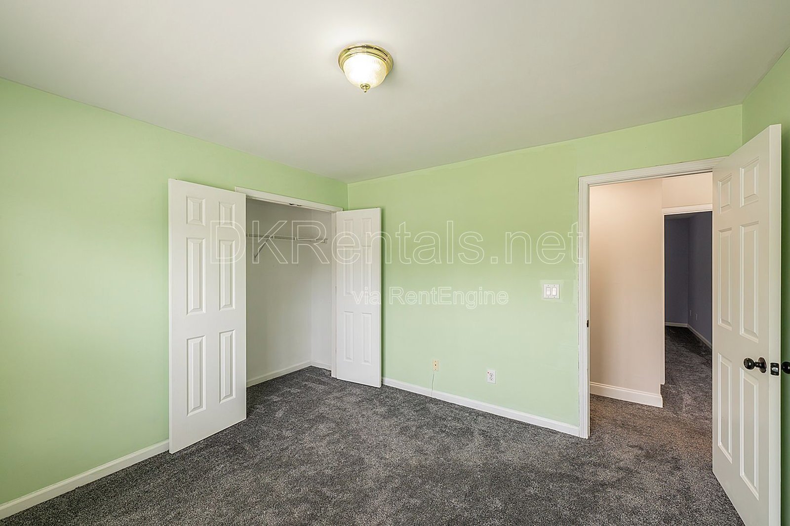 1540 Hampton Hollow Drive Lawrenceville, GA 30043 property image