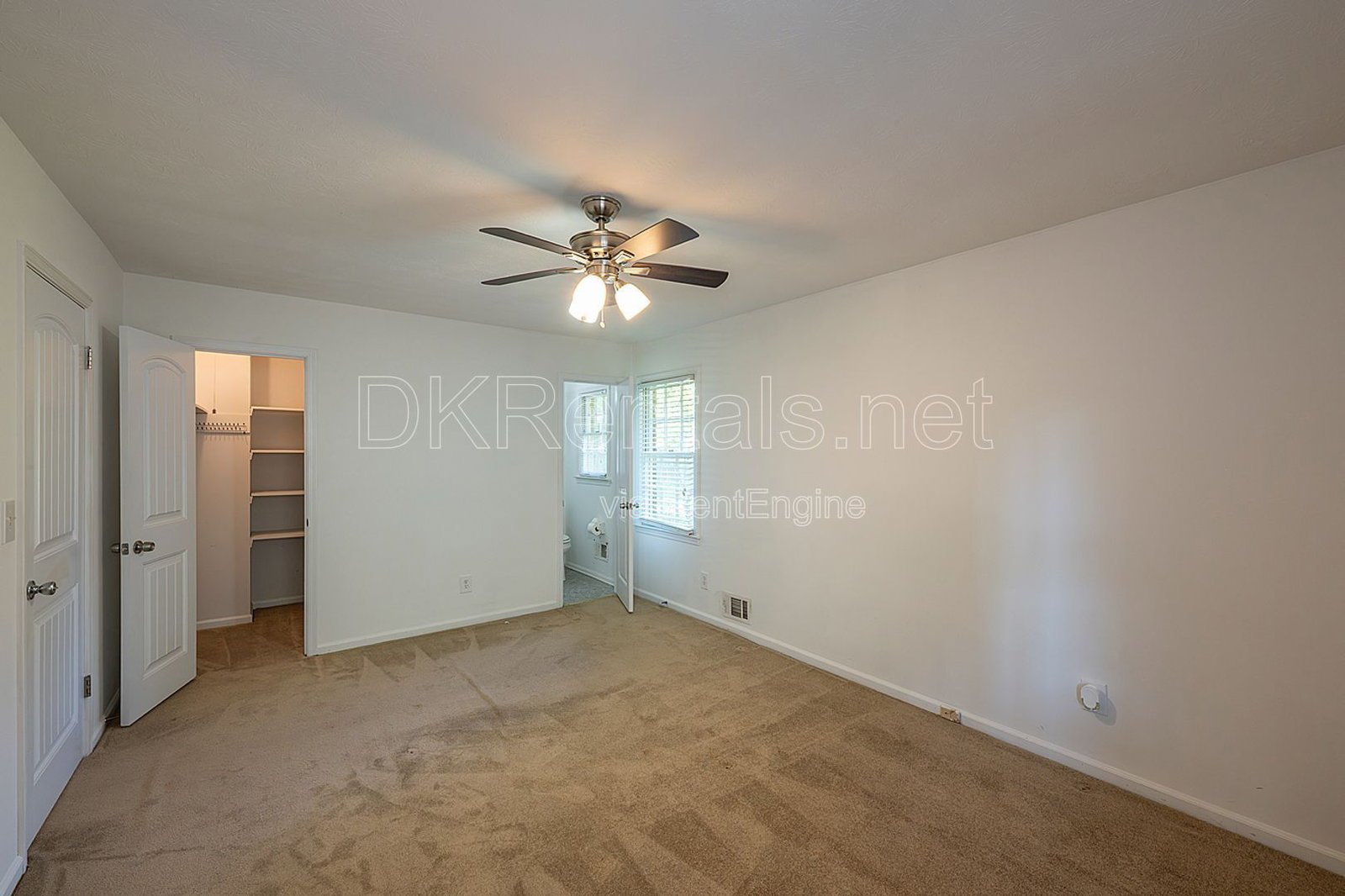 Renovated house in Alpharetta cu-de-sac property image