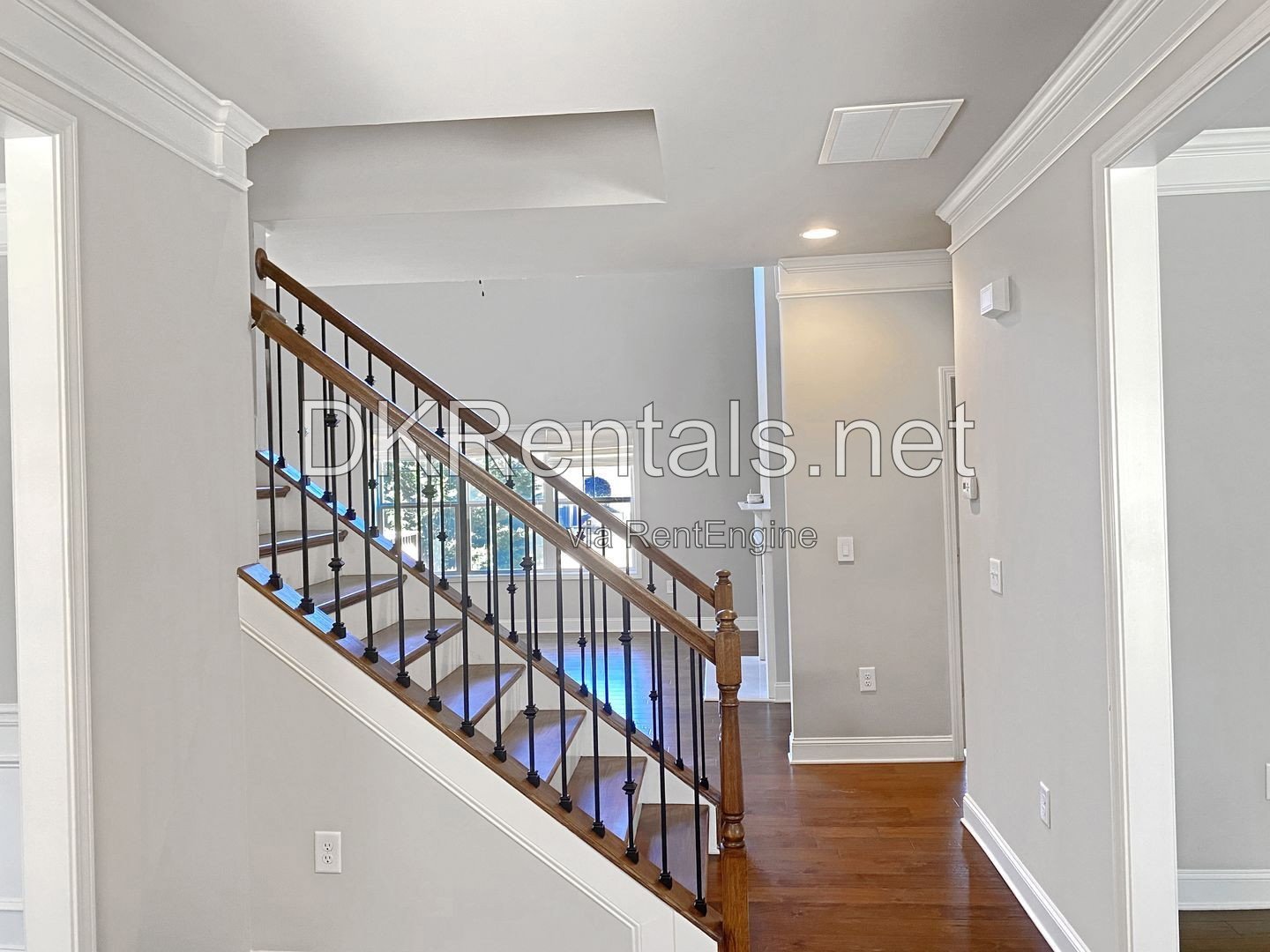 582 Warrenton Run Dr Sugar Hill, GA 30518 property image