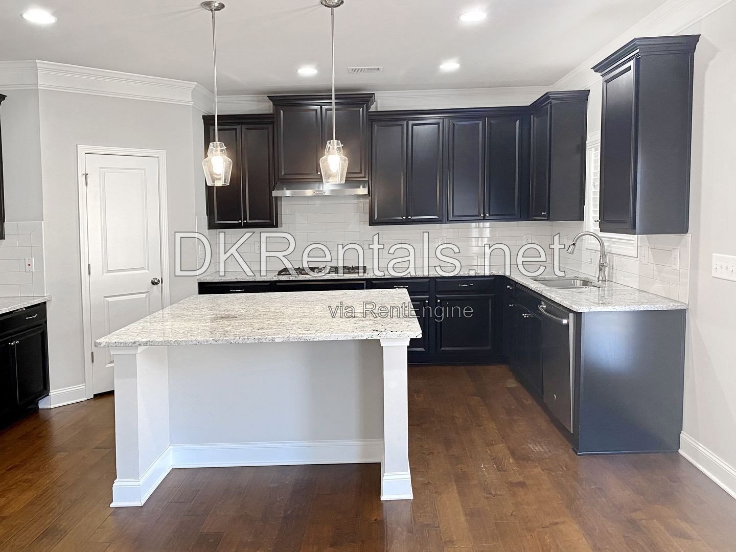 582 Warrenton Run Dr Sugar Hill, GA 30518 property image