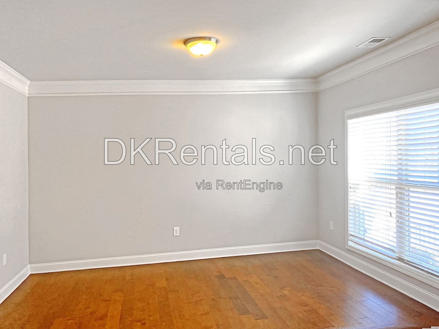 582 Warrenton Run Dr Sugar Hill, GA 30518 property image