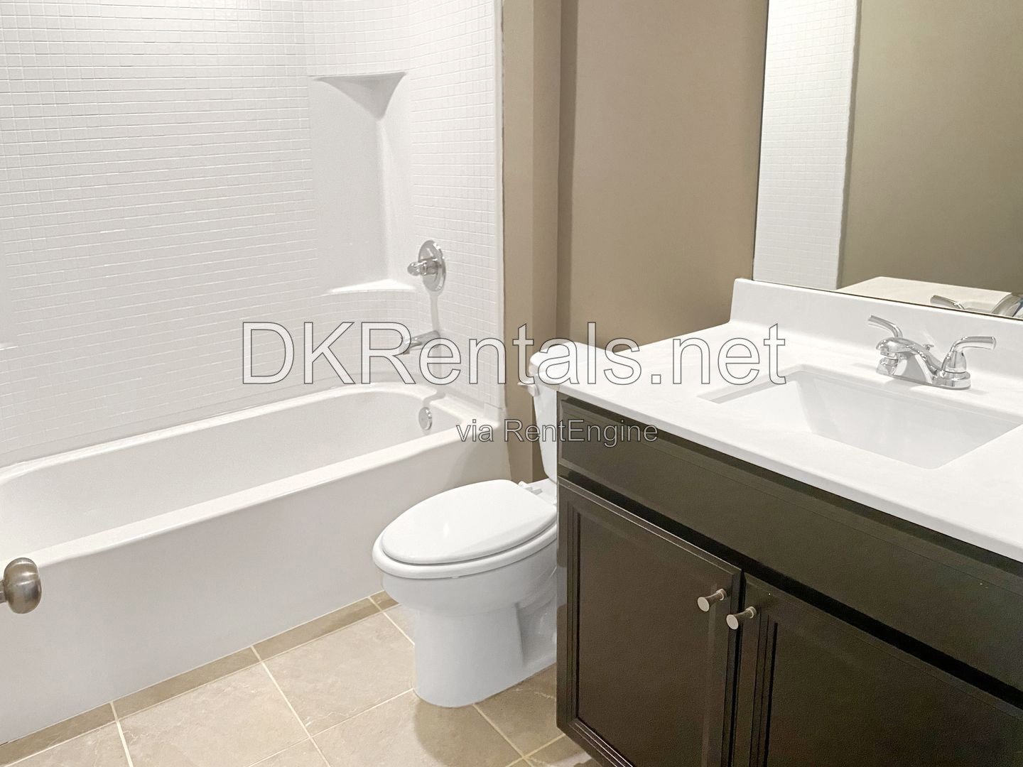 582 Warrenton Run Dr Sugar Hill, GA 30518 property image