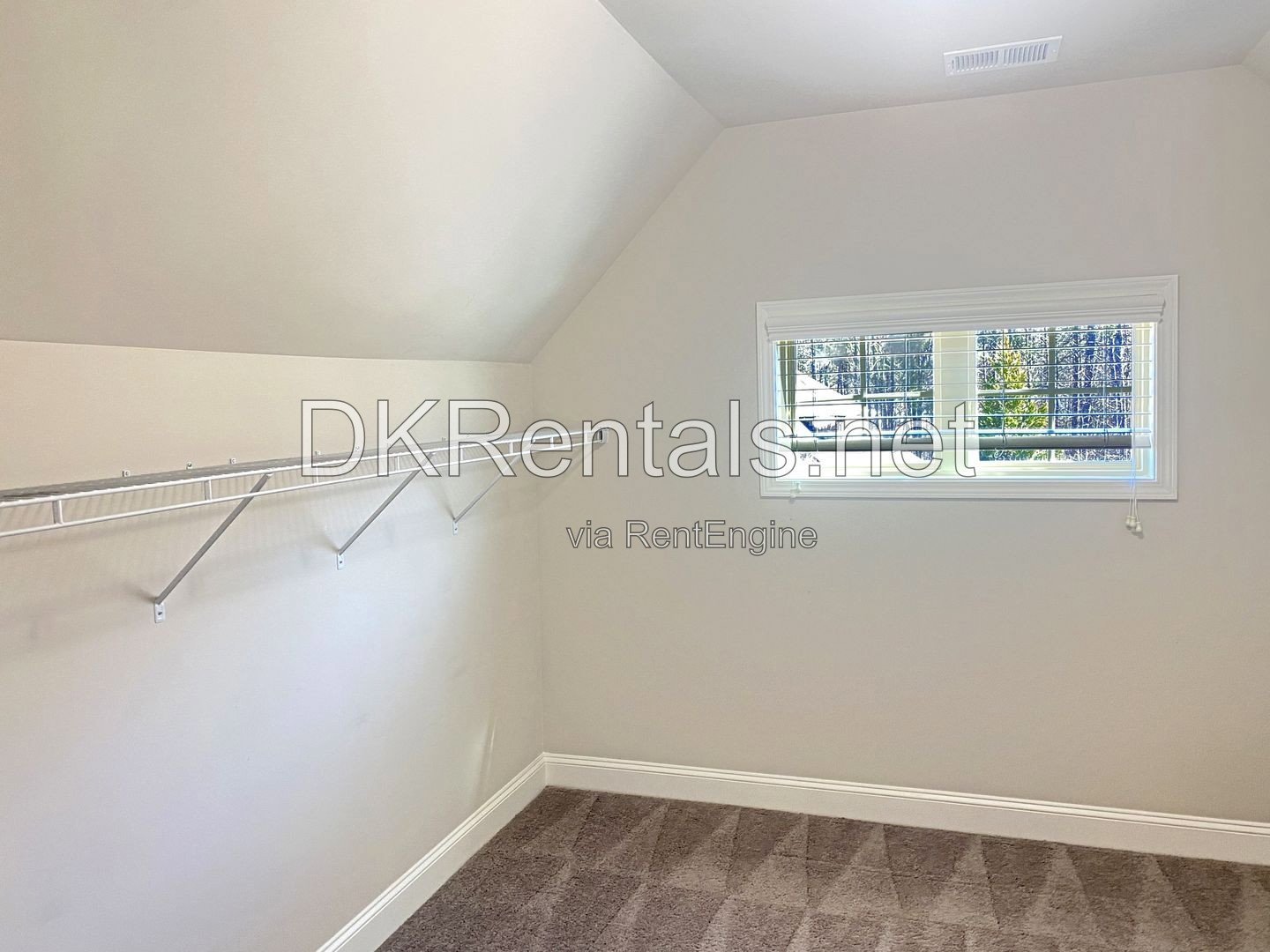 582 Warrenton Run Dr Sugar Hill, GA 30518 property image