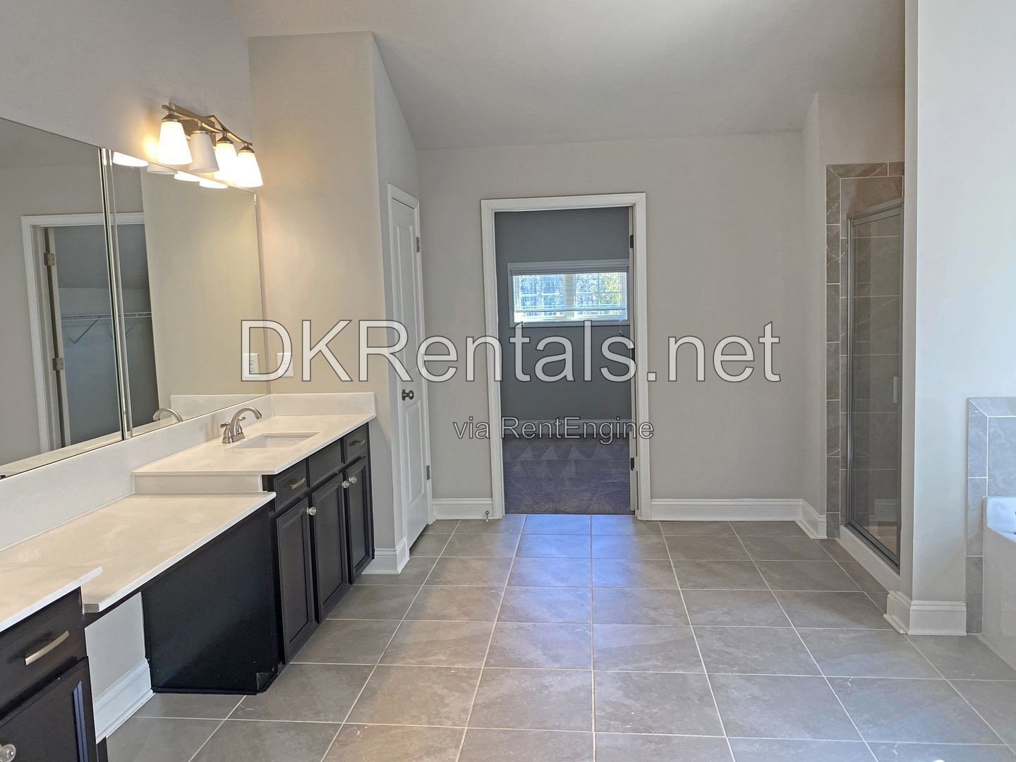 582 Warrenton Run Dr Sugar Hill, GA 30518 property image