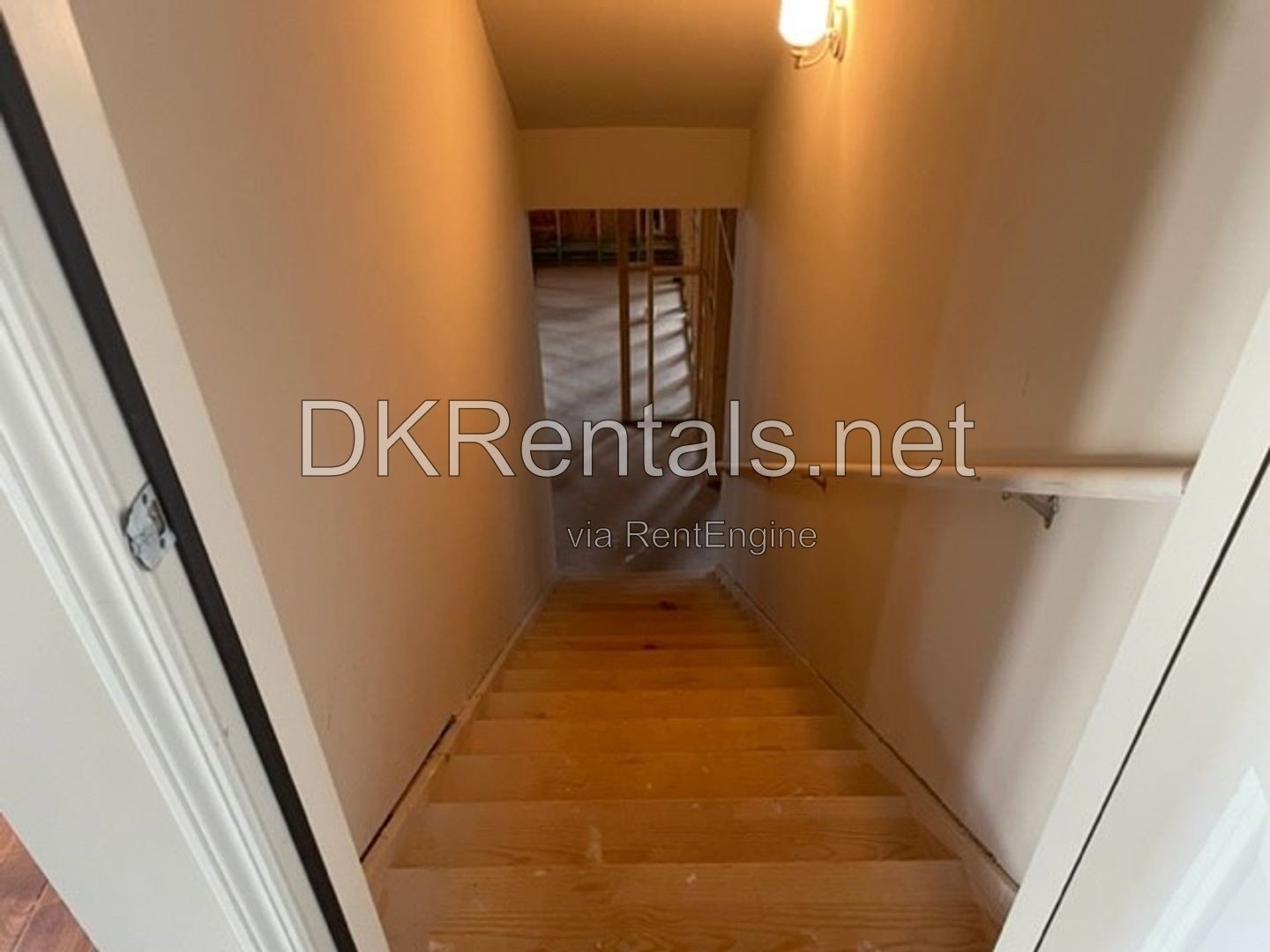 582 Warrenton Run Dr Sugar Hill, GA 30518 property image