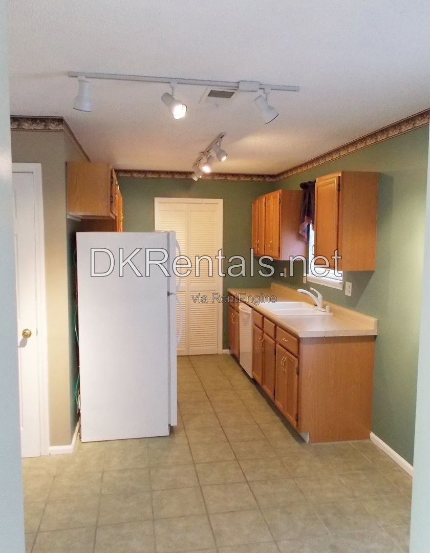 (Just Leased) THE Deal in Marietta! property image