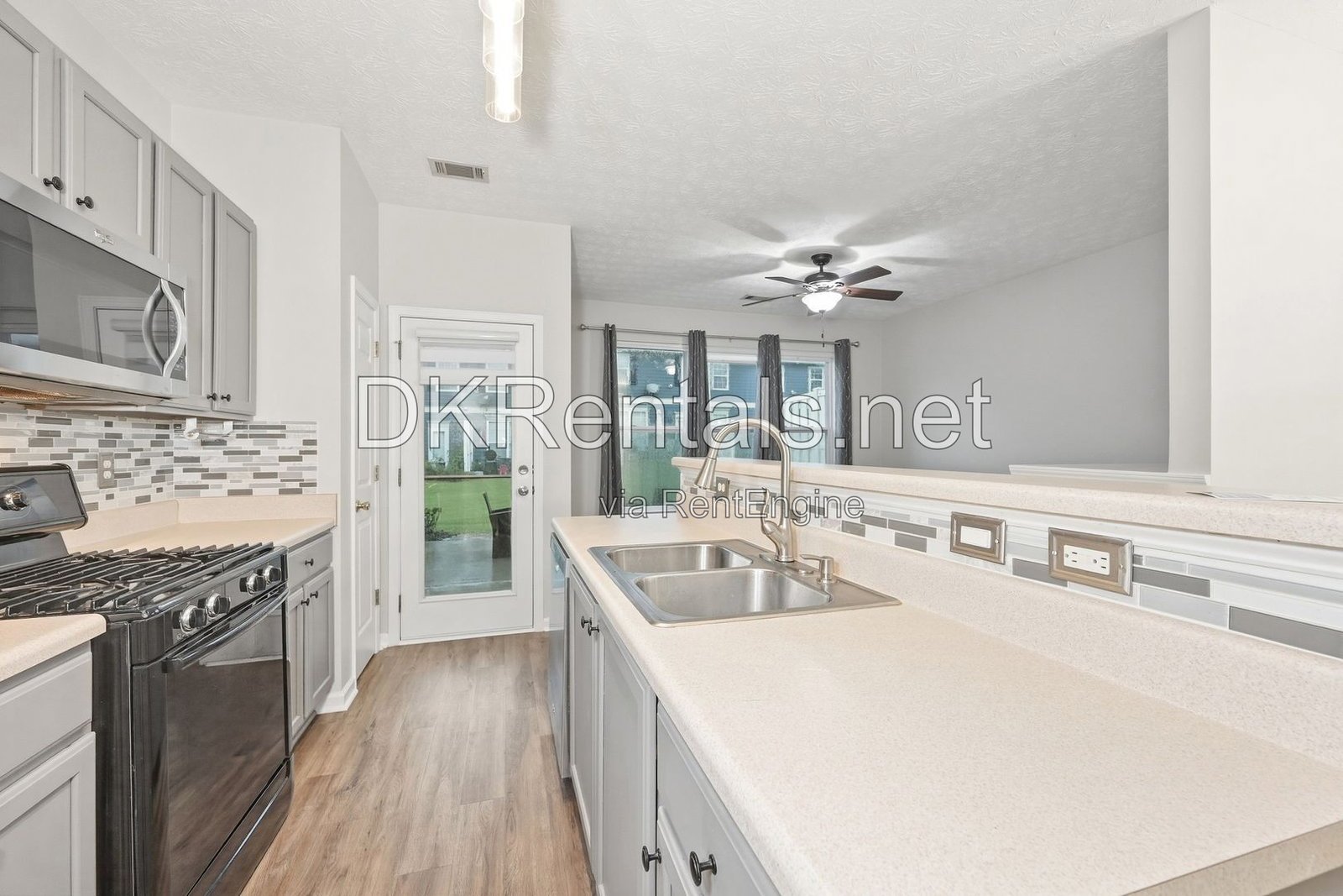6311 Shoreview Circle Flowery Branch, GA 30542 property image