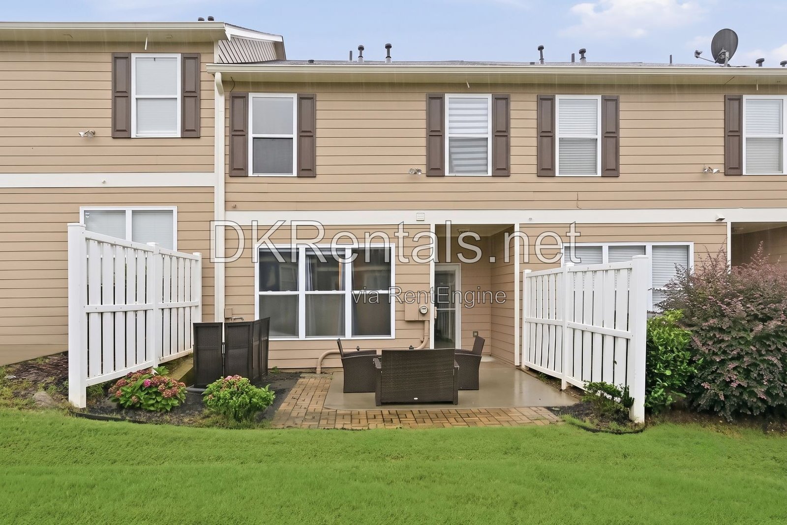 6311 Shoreview Circle Flowery Branch, GA 30542 property image