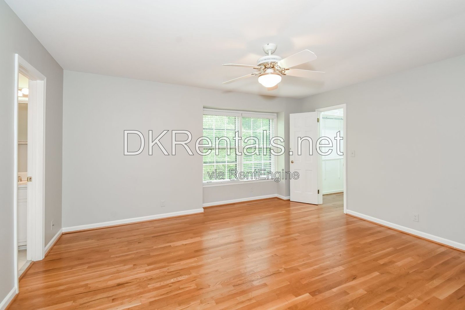 Charming 4-bedroom with ample outdoor space! property image