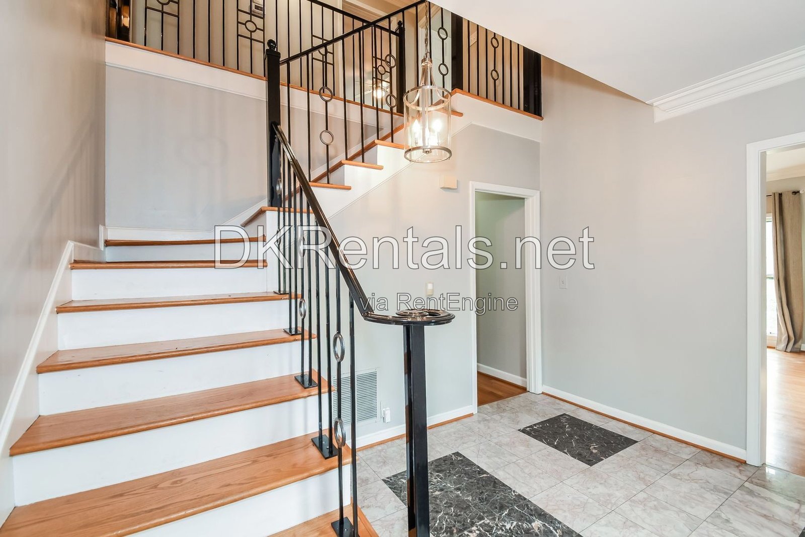 Charming 4-bedroom with ample outdoor space! property image
