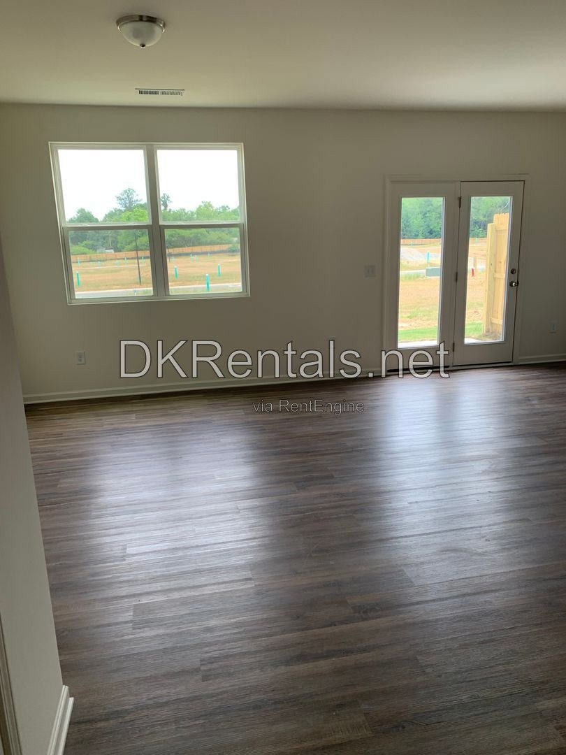 Beautiful Townhome! property image