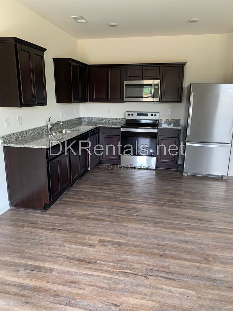 Beautiful Townhome! property image