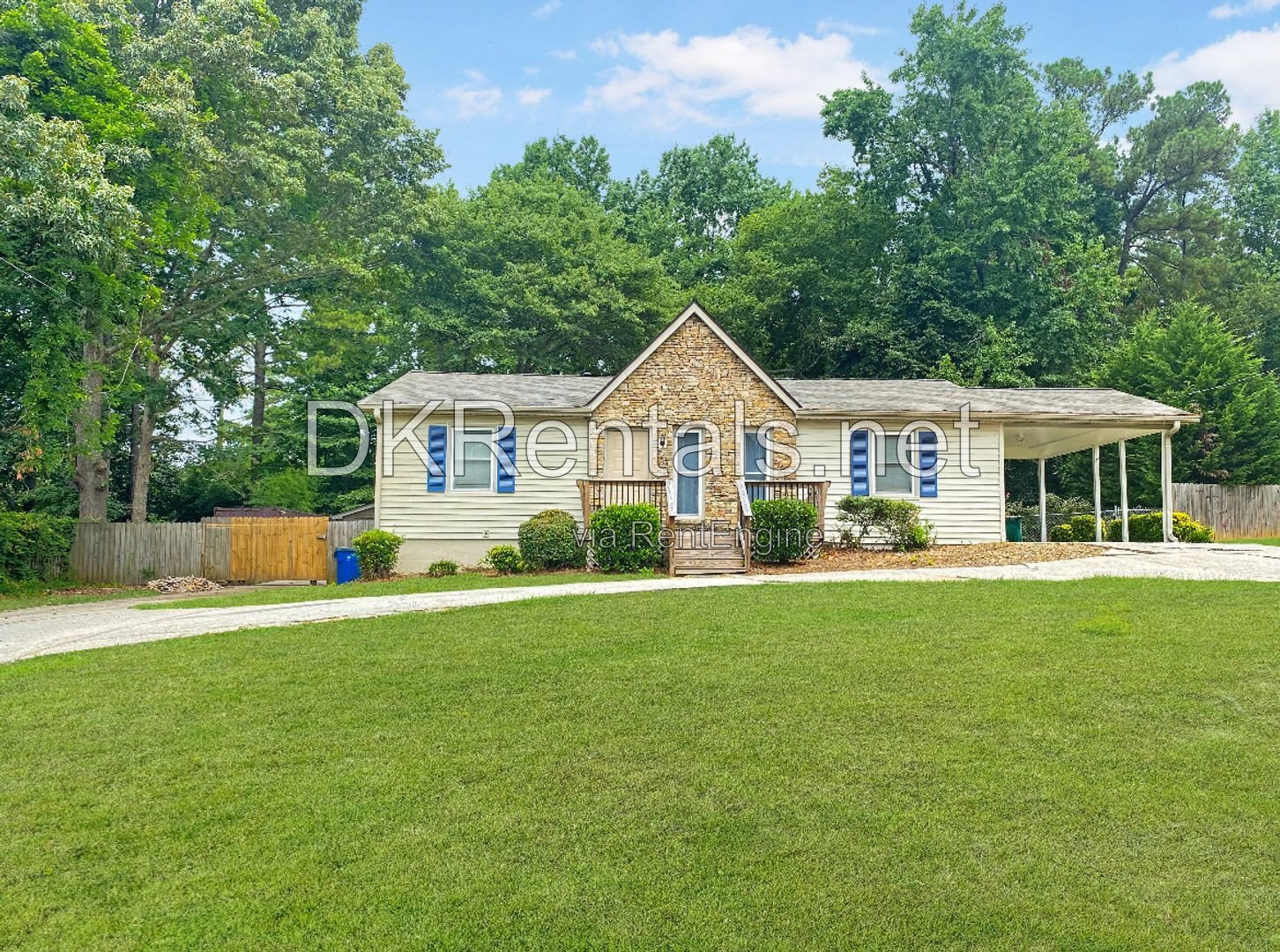Cozy ranch with natural surroundings! property image