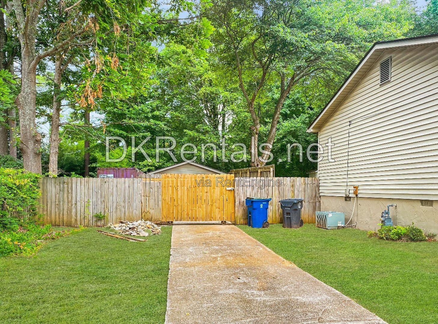 Cozy ranch with natural surroundings! property image