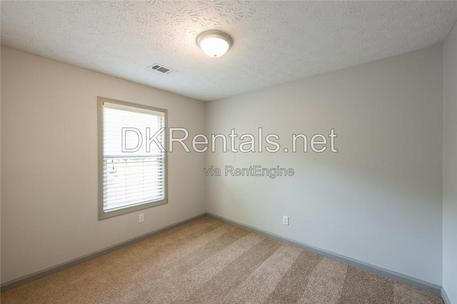 207 Daventry Way property image