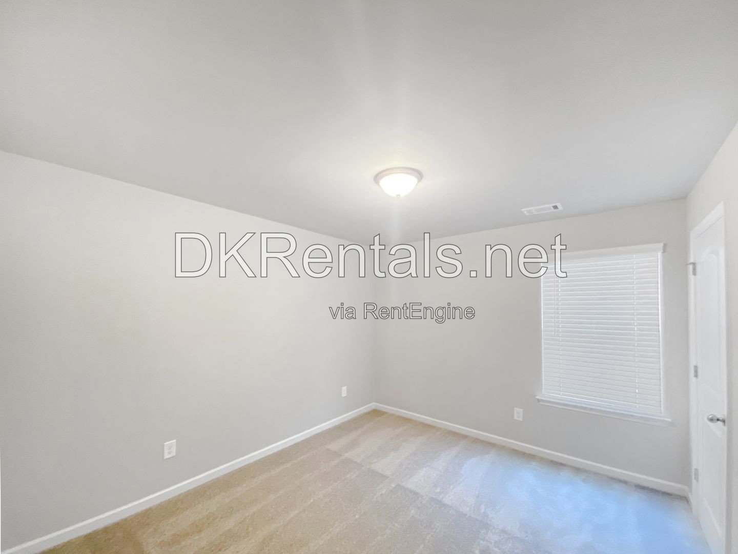 Modern and spacious townhouse in Norcross! property image
