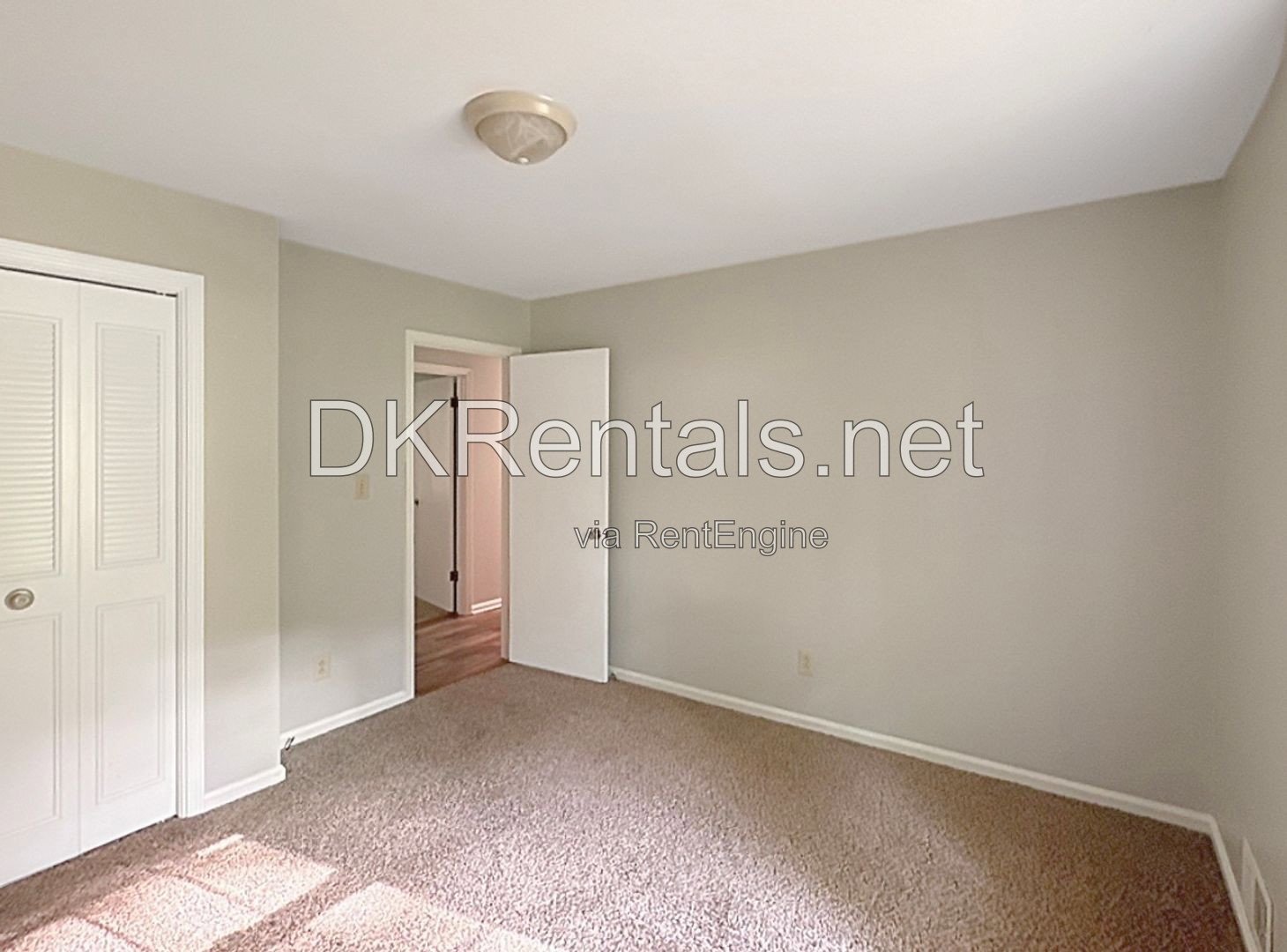 Beautiful and cozy house in Roswell! property image