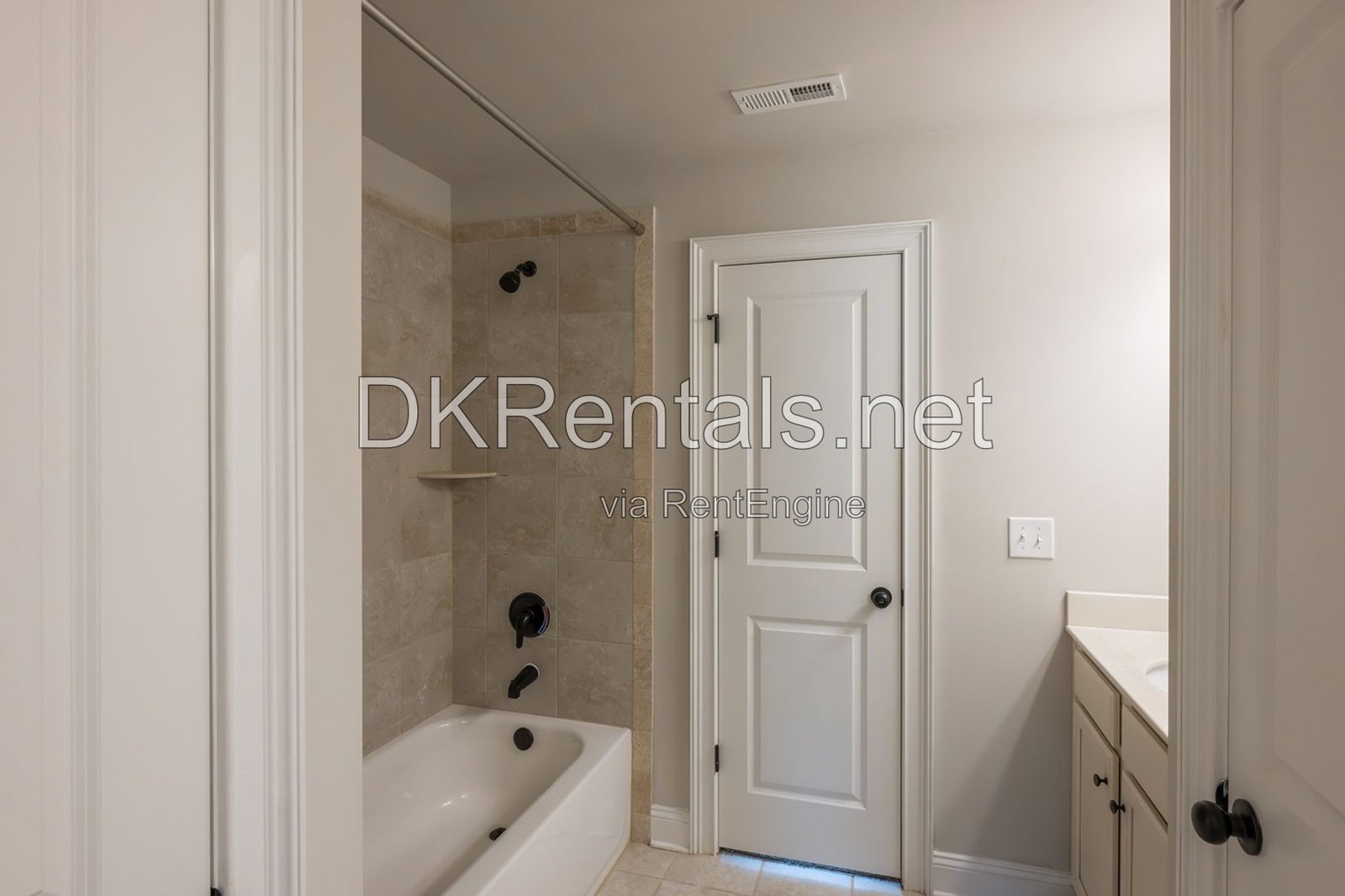 Stunning and modern house in Decatur! property image