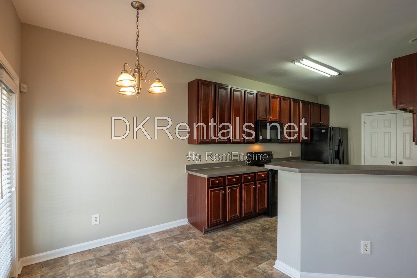 South Atlanta Townhome in Gated Community property image