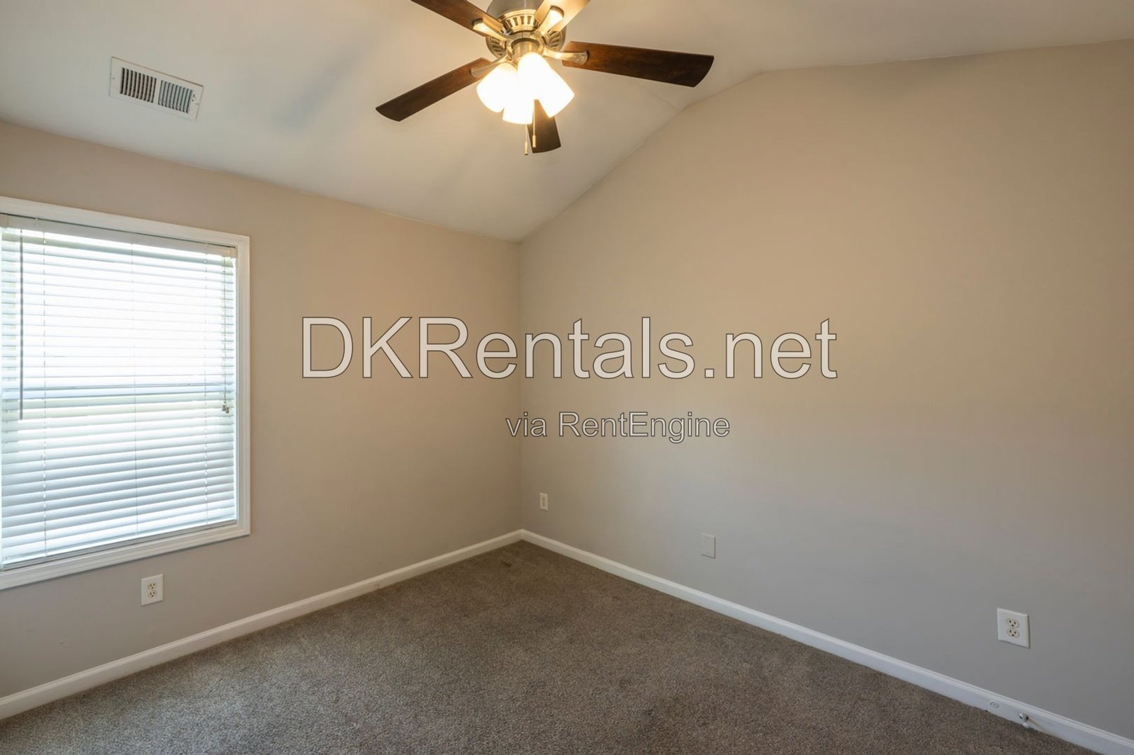 South Atlanta Townhome in Gated Community property image
