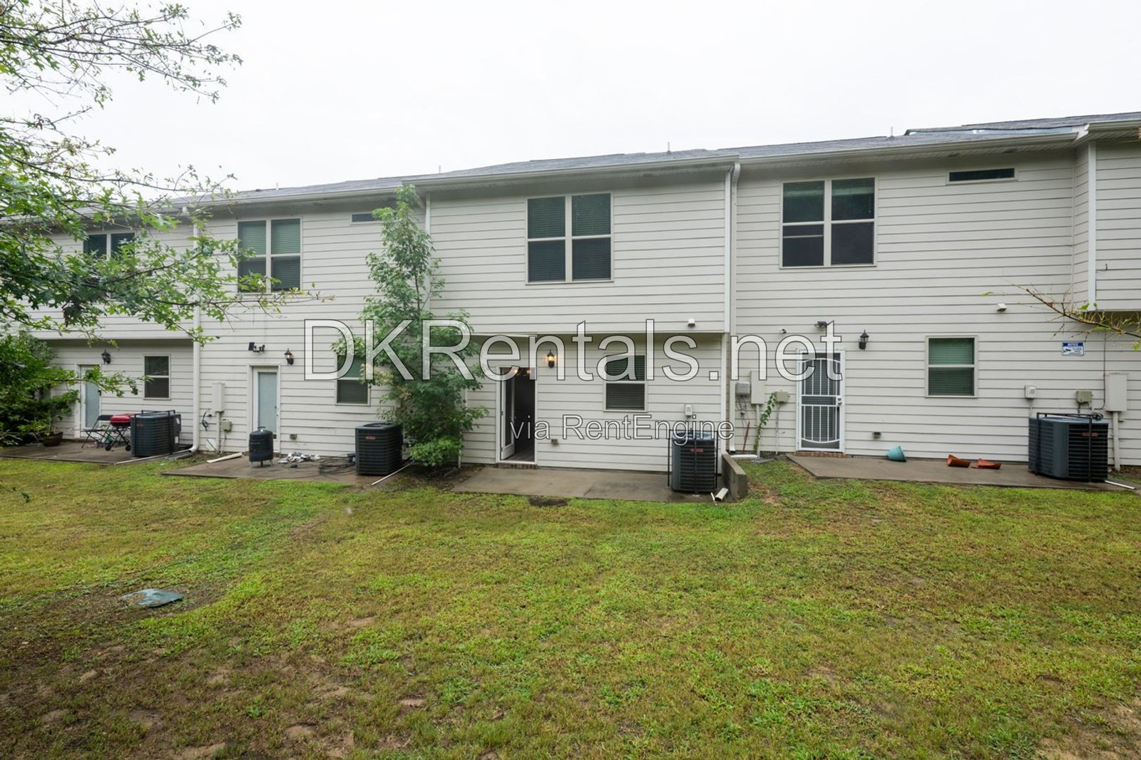 6220 Trickle Bend Atlanta, GA 30349 property image