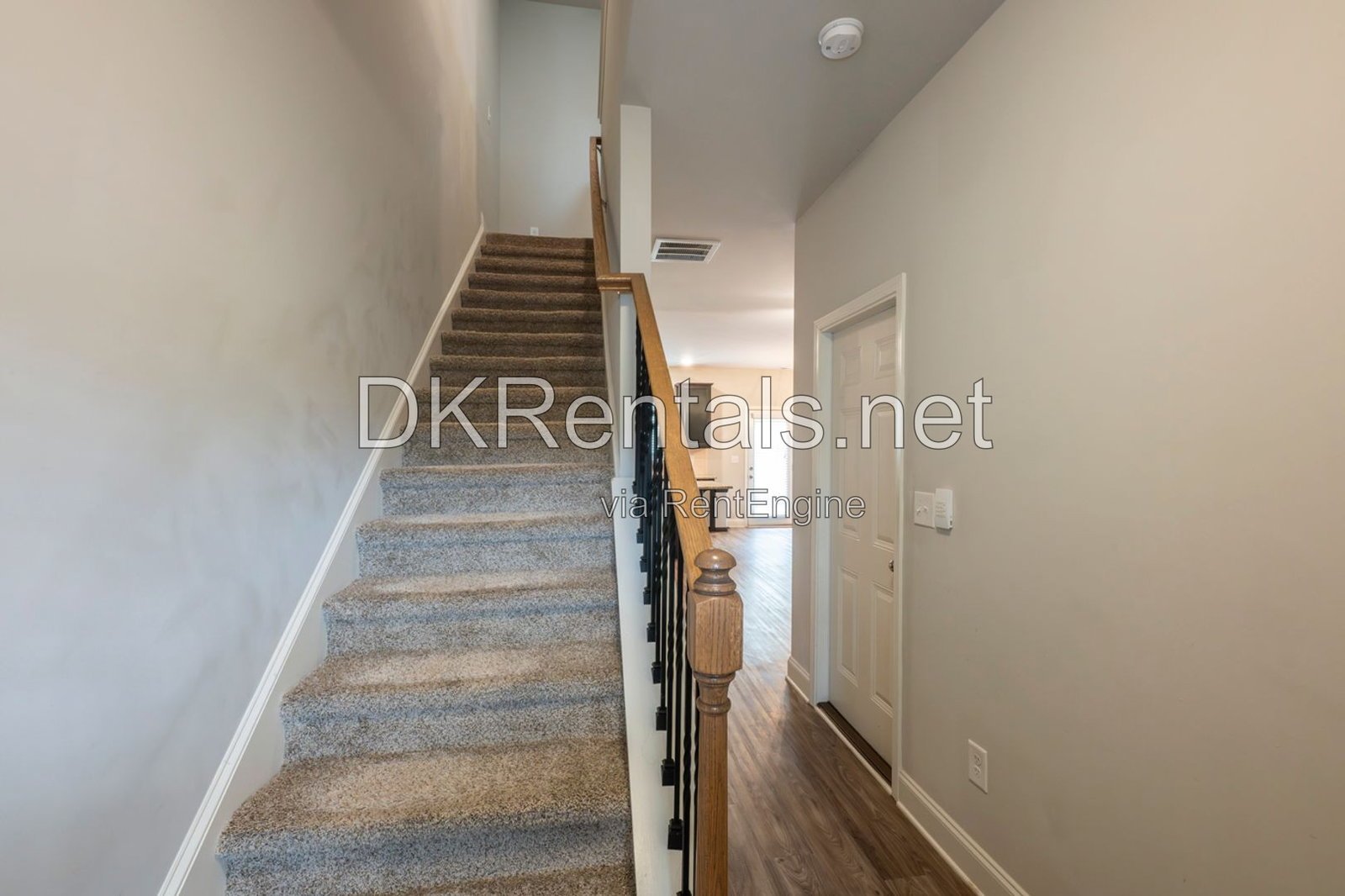 6220 Trickle Bend Atlanta, GA 30349 property image