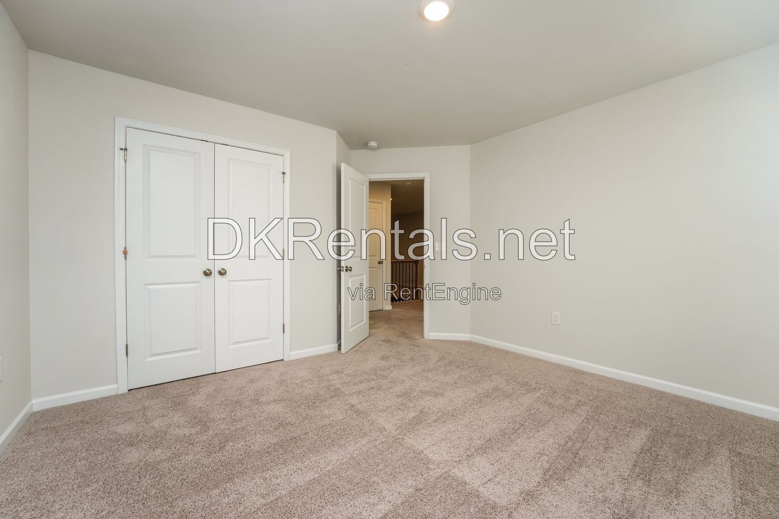 1141 Point Place Dr Loganville, GA 30052 property image