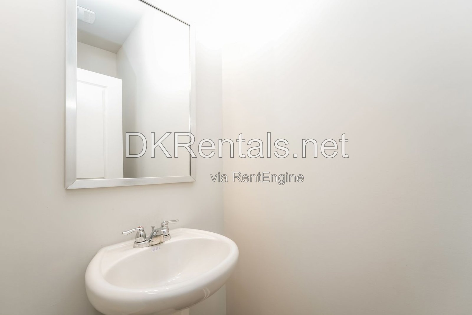 1141 Point Place Dr Loganville, GA 30052 property image