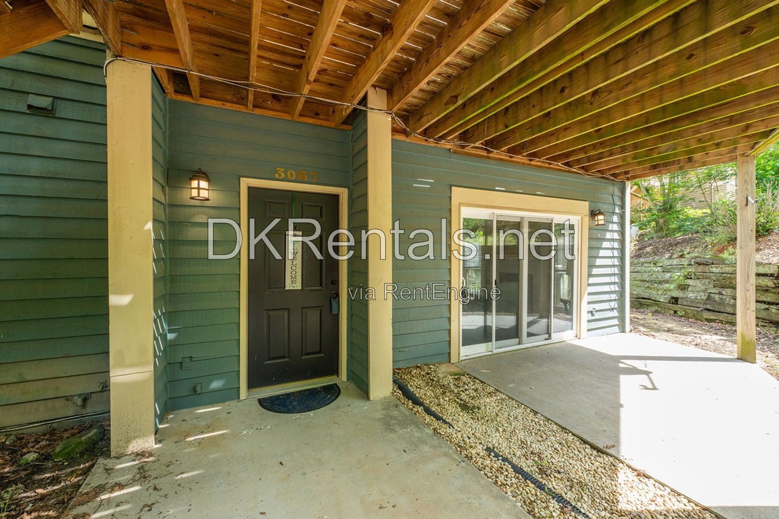 Cozy and confortable condo in Alpharetta! property image