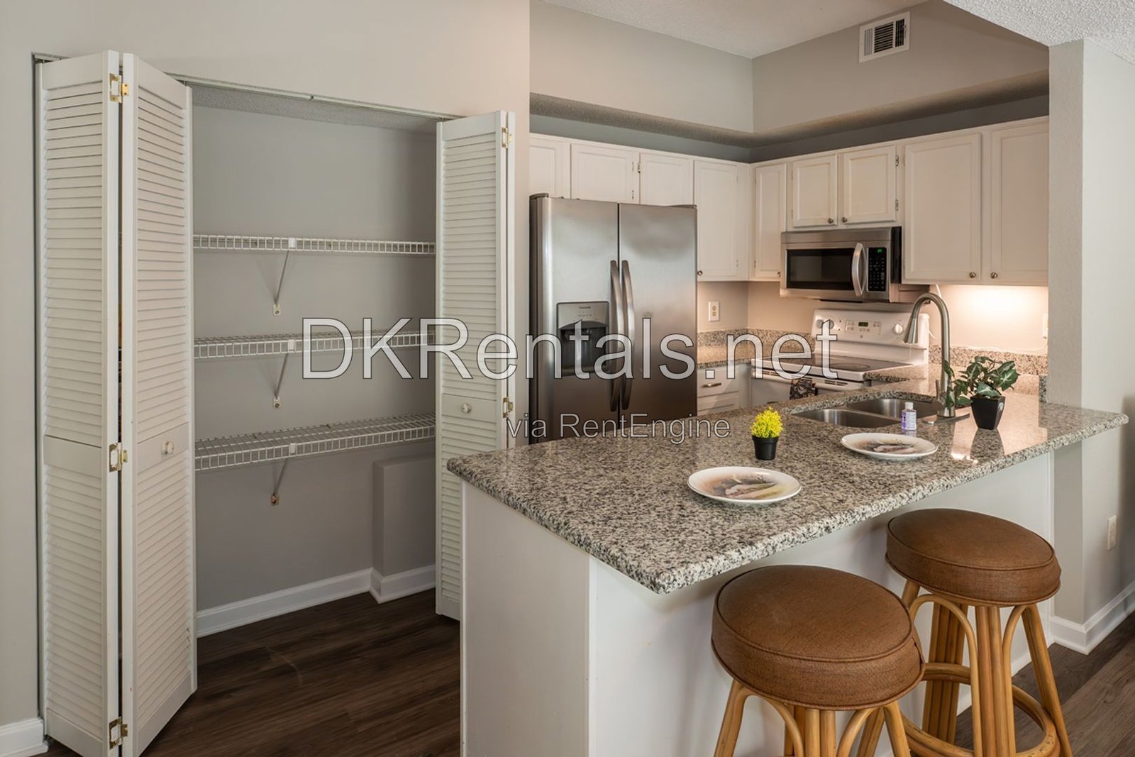 Cozy and confortable condo in Alpharetta! property image