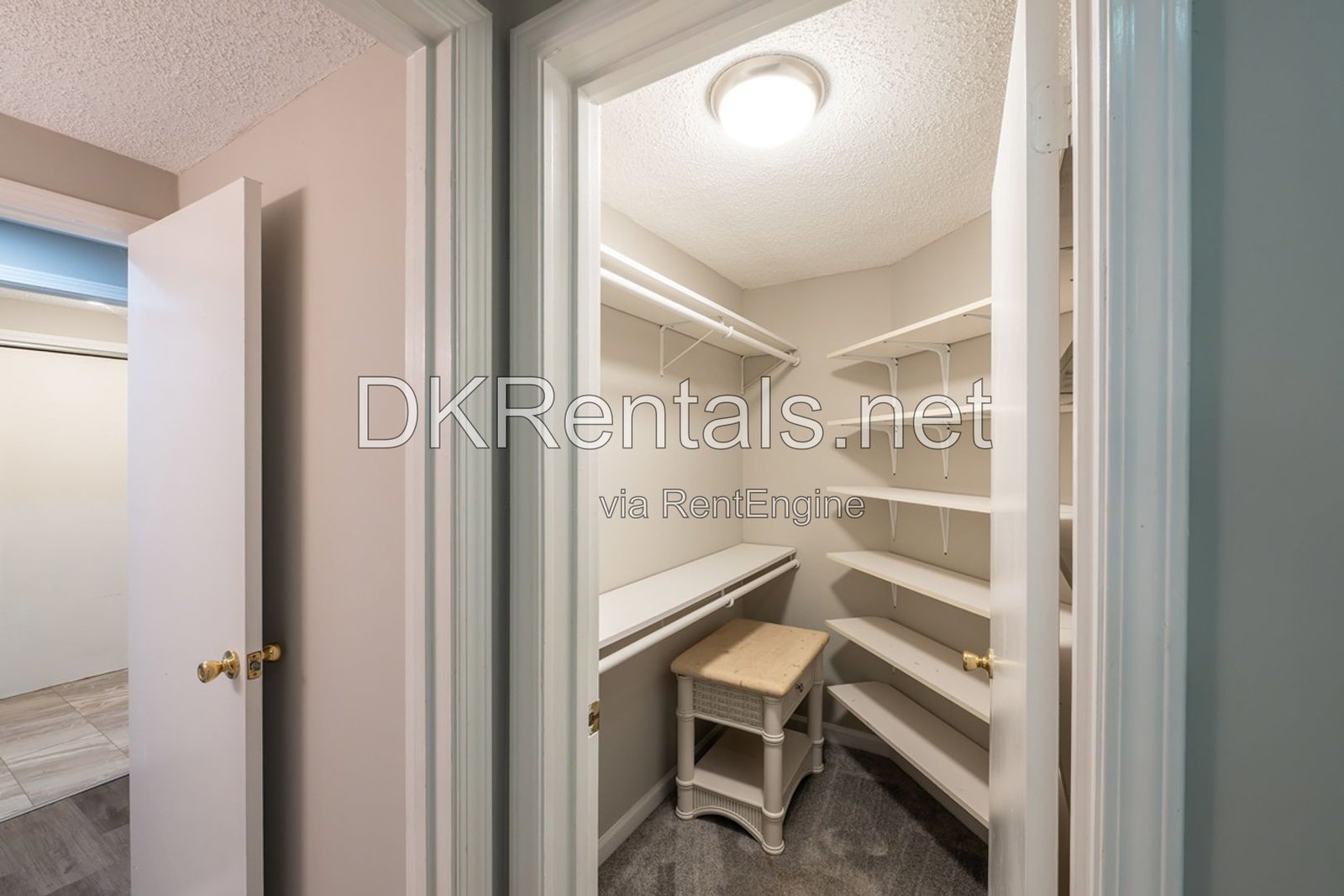 Cozy and confortable condo in Alpharetta! property image