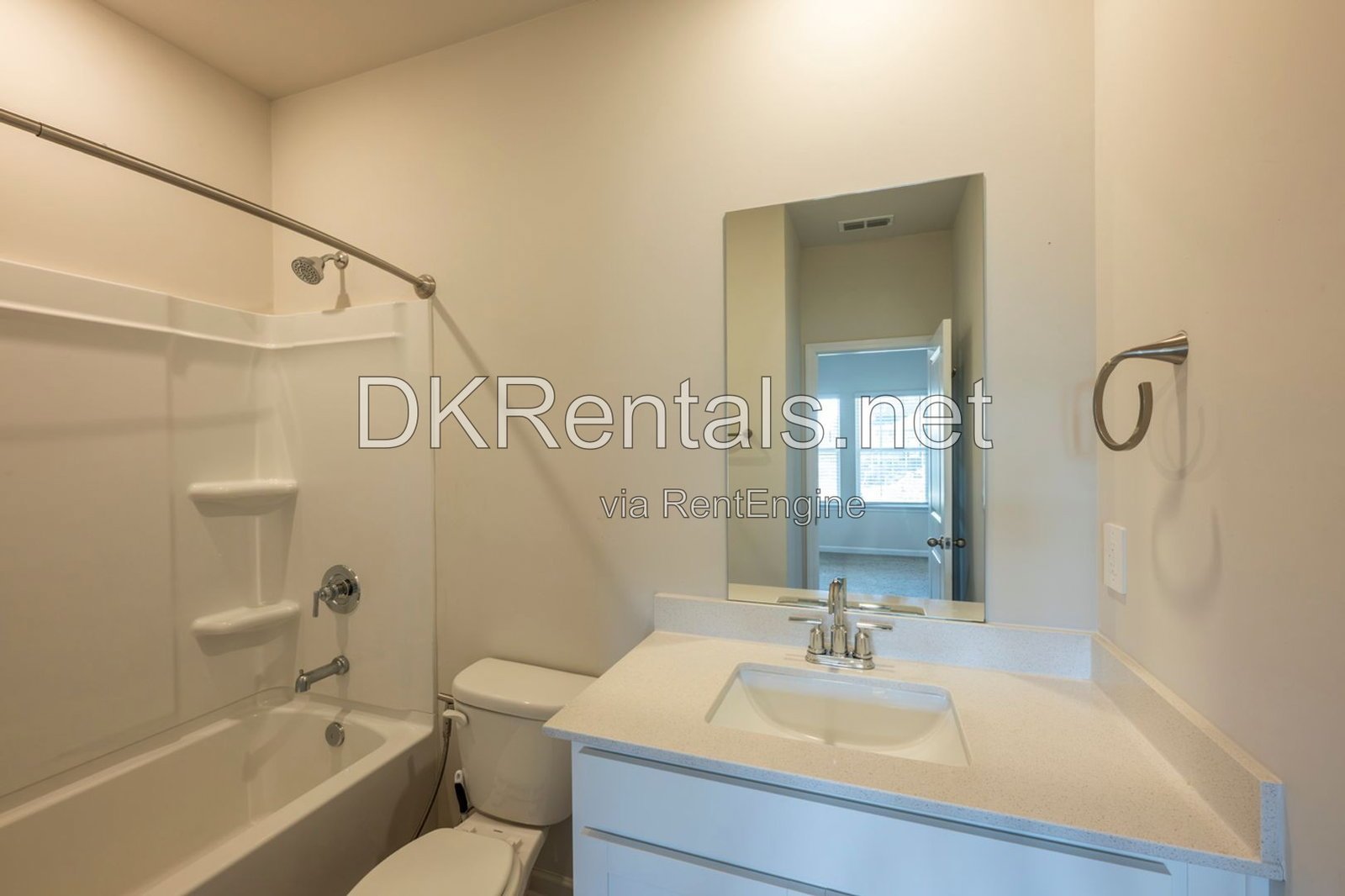 327 Valley Oak Drive property image