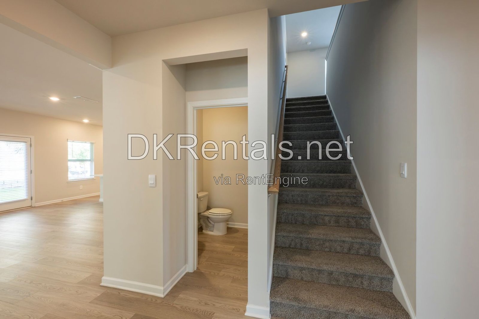 327 Valley Oak Drive property image